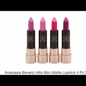 4 Liquid Matte Lipsticks